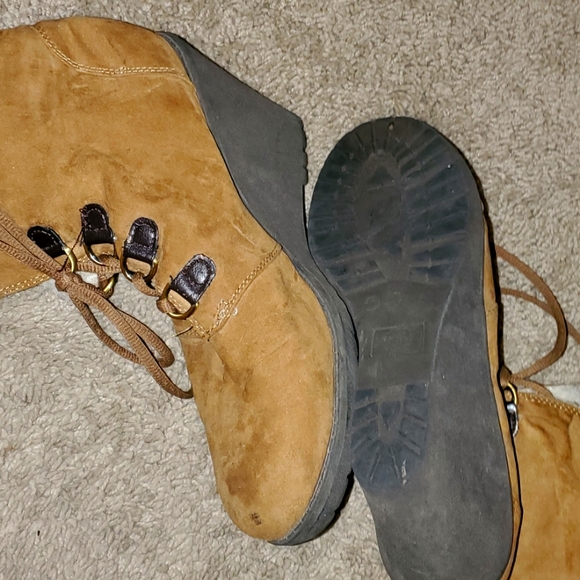 Comfortable Stylish Snow Boot Wedged Heel - Picture 2 of 3